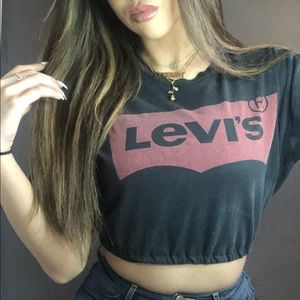 Levi’s Crop Top